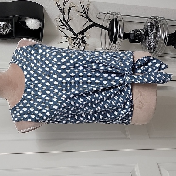 LOFT Tops - Loft. Size S, Ikat Tie Hem Button Back Top. Sleeveless, Excellent Used Cond.